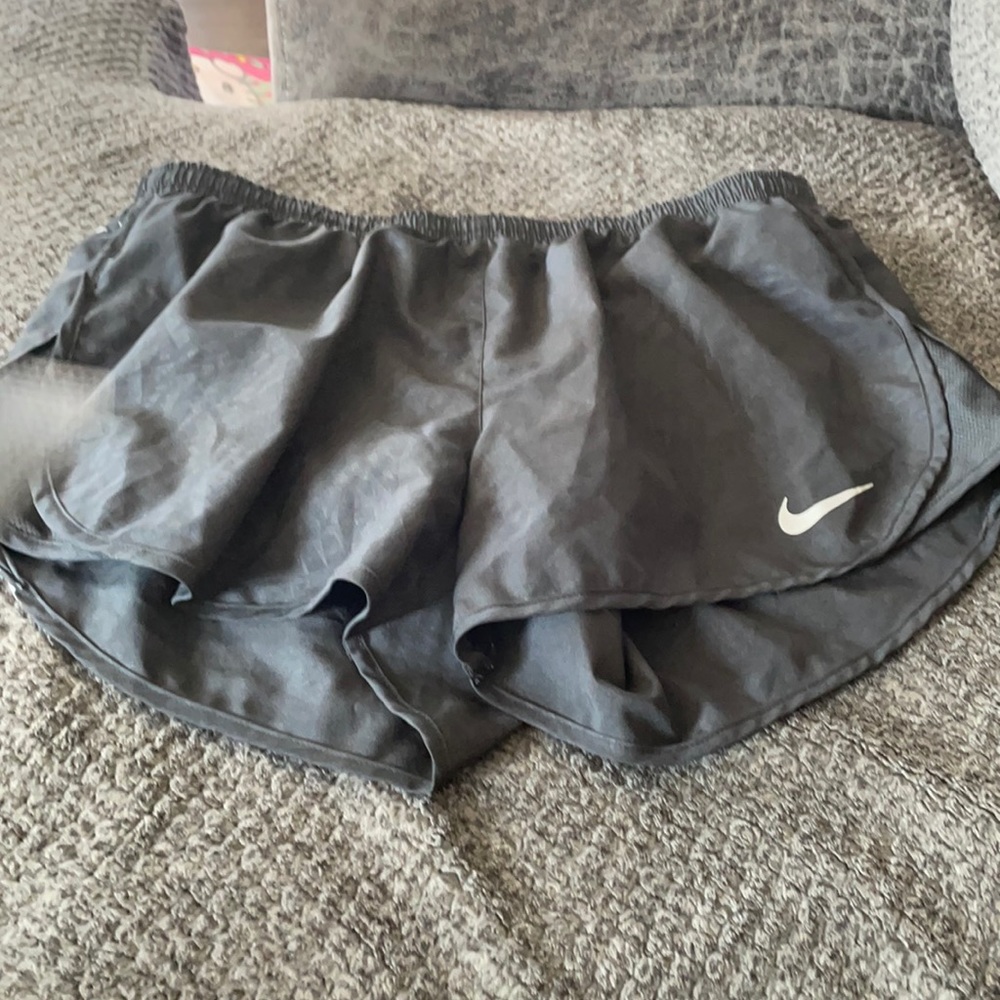 Black Nike shorts size medium